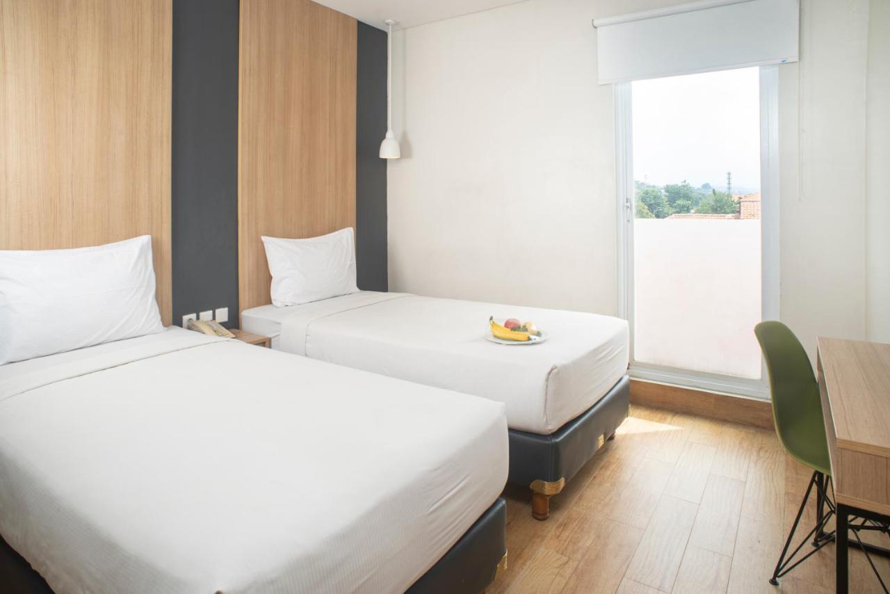 Hotel Citradream Чиребон Екстер'єр фото