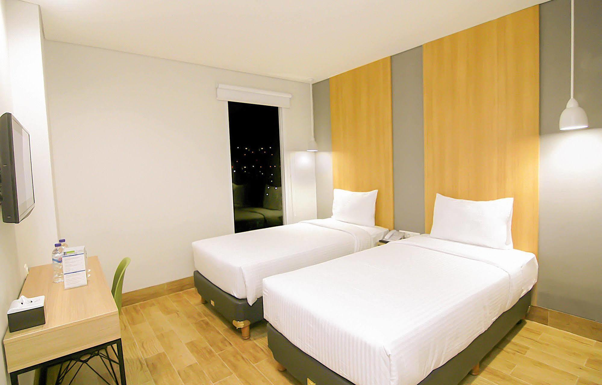 Hotel Citradream Чиребон Екстер'єр фото